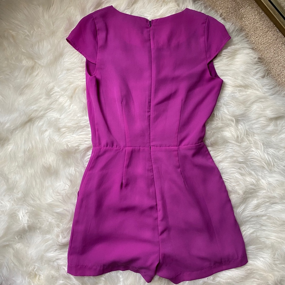 Lulu’s romper - Picture 2 of 5